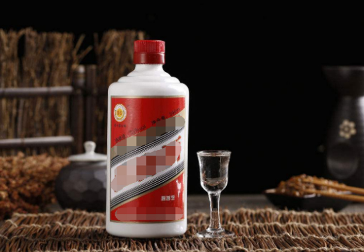 為什么茅臺(tái)酒玻璃瓶是乳白色的，而不是透明的？大多數(shù)人都不知道
